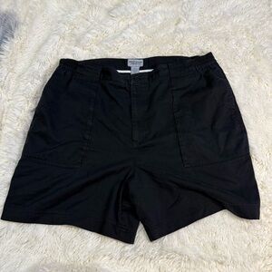 Windham pointe men’s Black Flat Front Casual Shorts 40” waist 7” inseam